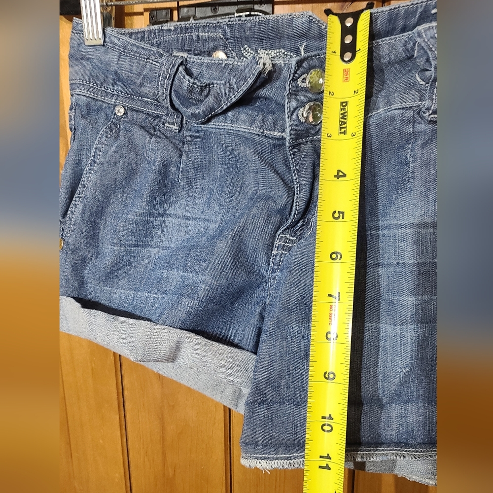 Cute H&G shorts size L